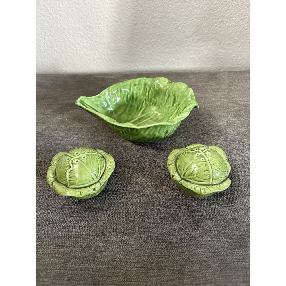 Holland Mold Cabbage Bowl, Salt & Pepper Shakers. 3pcs Set